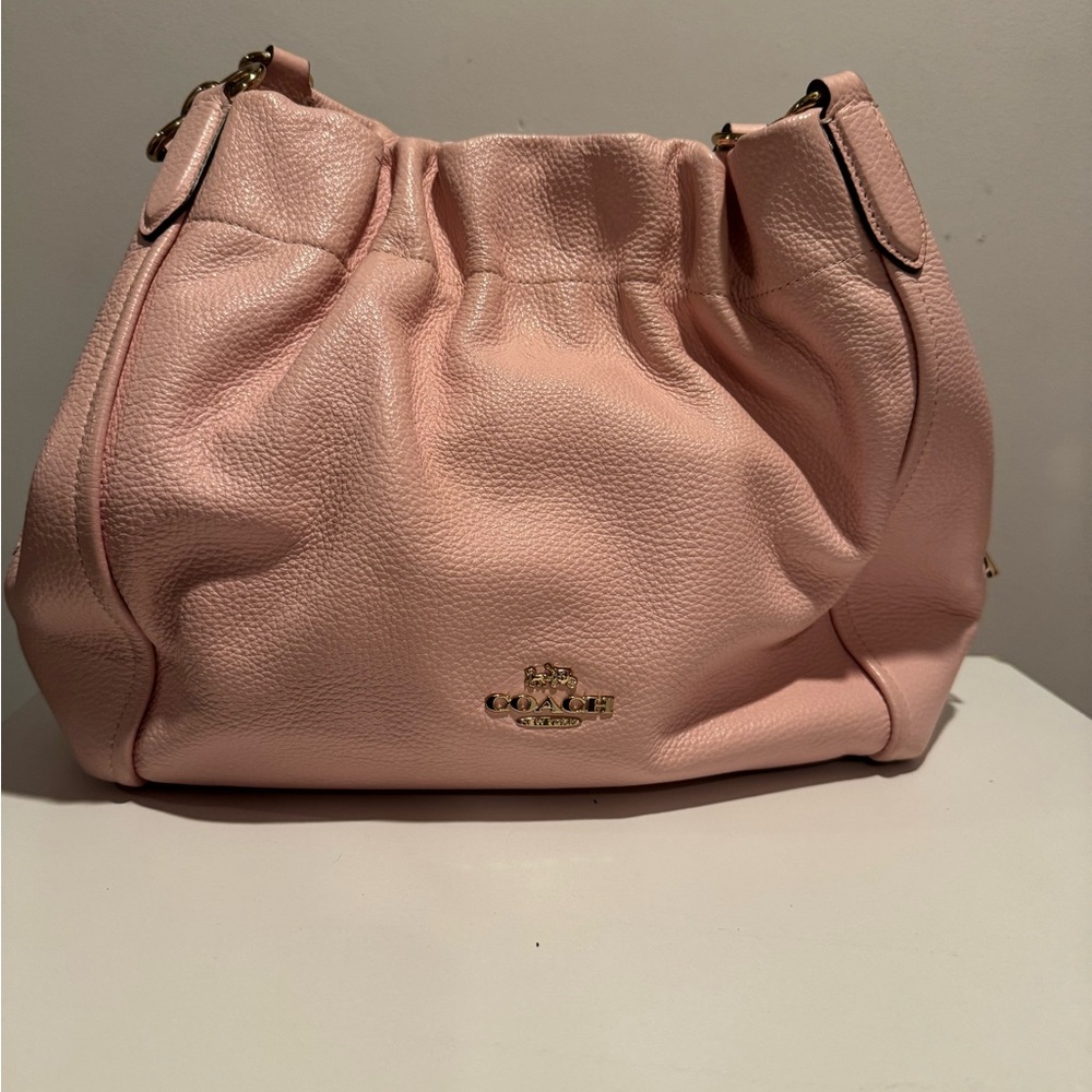 Coach Elegant pink shoulder Bag